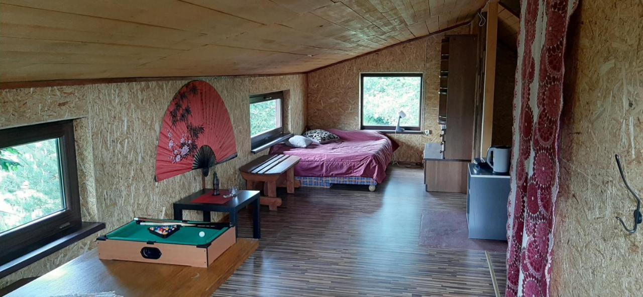 House In Nature วาเรนา ภายนอก รูปภาพ